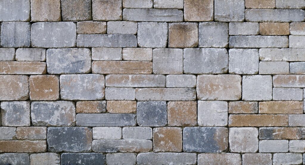 https://pixabay.com/photos/wall-drywall-stone-wall-bricked-up-3342629/